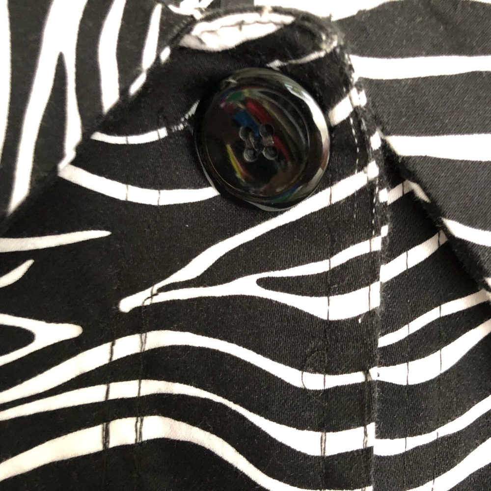Zebra Print Women’s Top XL - Picture 5 of 7